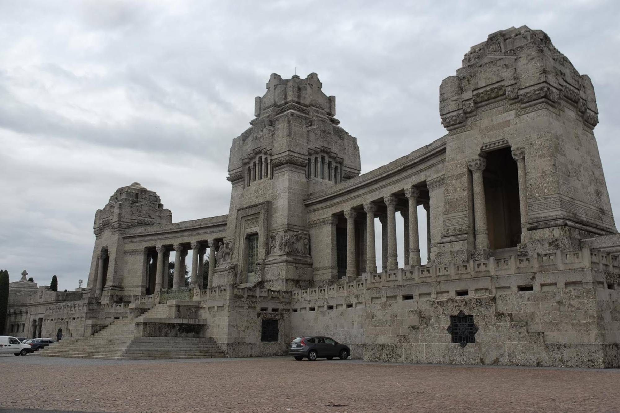 Monumental Cemetery