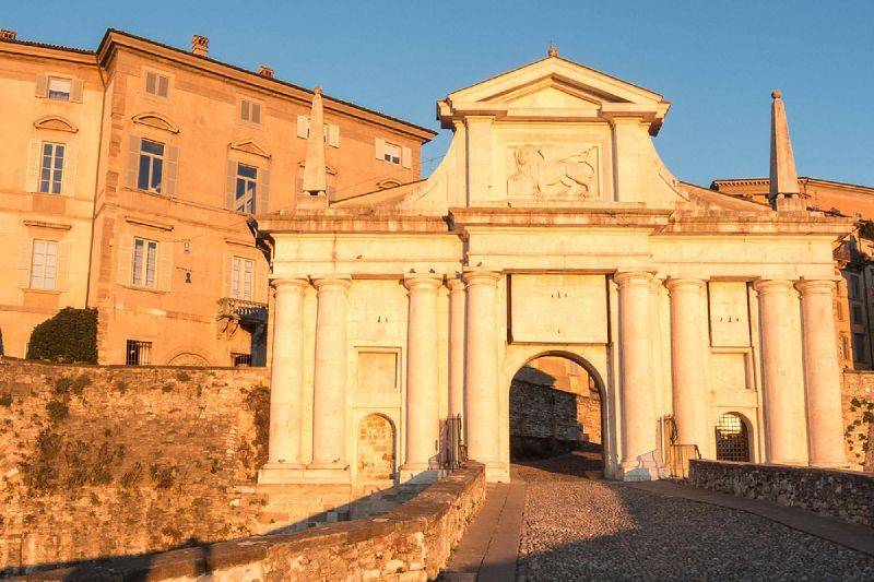 San Giacomo Door